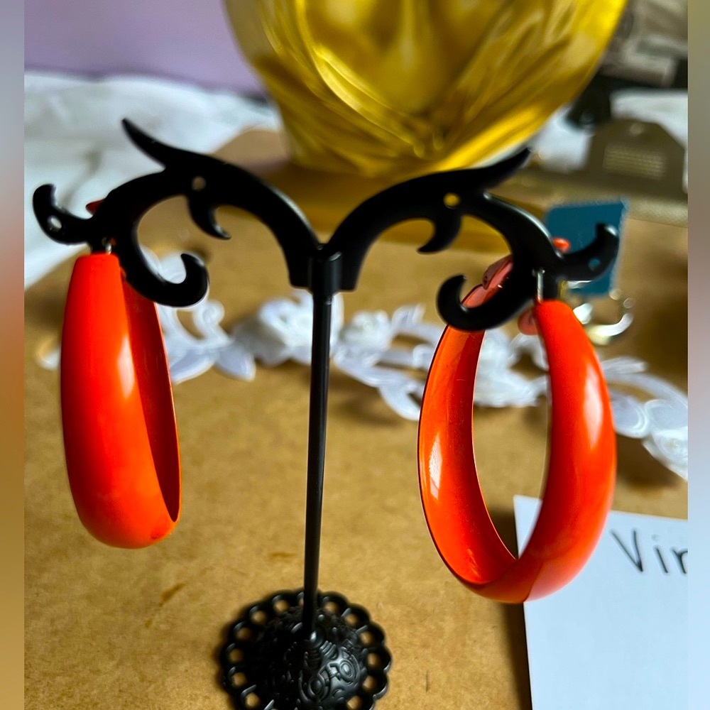 Vintage ~ Orange 🍊 Hoop Earrings